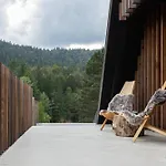 Chalet Pine Hill Ruby With Free Jacuzzi *