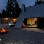 Pine Hill Ruby With Free Jacuzzi