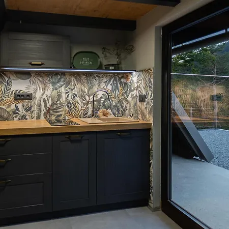 Pine Hill Ruby With Free Jacuzzi Chalet Rakitna