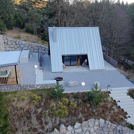 Pine Hill Ruby With Free Jacuzzi Σαλέ *