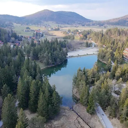 Pine Hill Ruby With Free Jacuzzi Chalet *