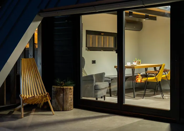 Pine Hill Ruby With Free Jacuzzi