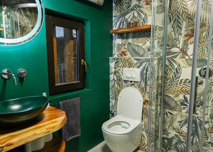 Pine Hill Ruby With Free Jacuzzi Horská chata *