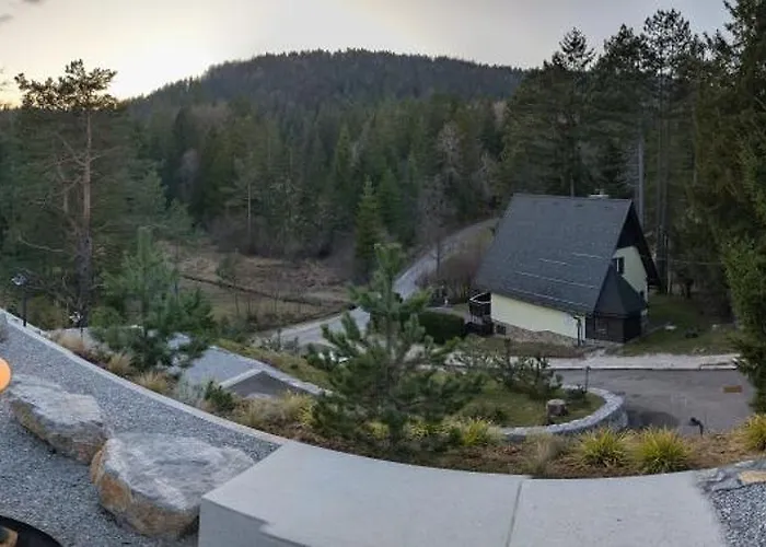 Pine Hill Ruby With Free Jacuzzi Horská chata Rakitna